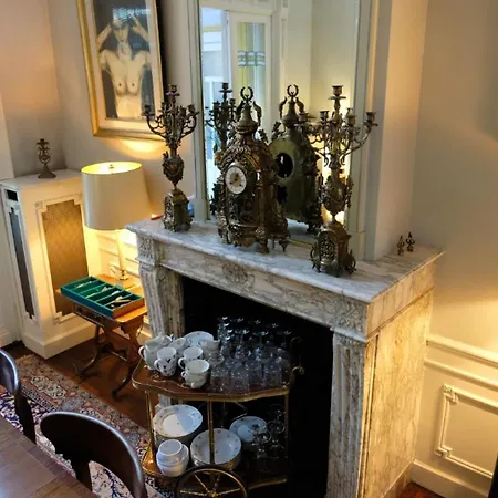 Magnificent Mansion, Top Location *