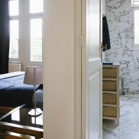 Апартаменты Magnificent Mansion, Top Location