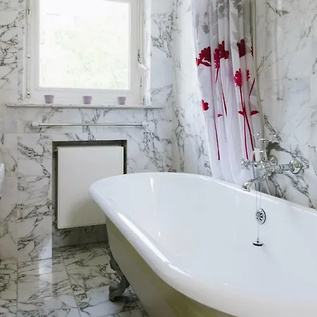 Апартаменты Magnificent Mansion, Top Location